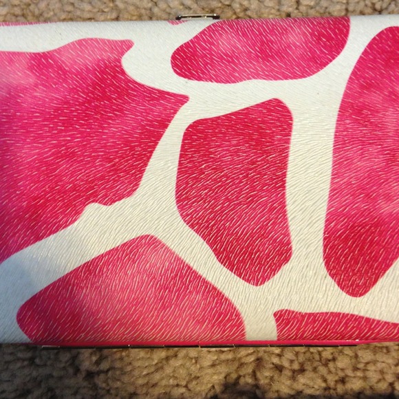 2 wallets for $5 - Picture 4 of 4