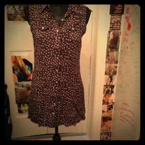 Cute floral sleeveless middi dress