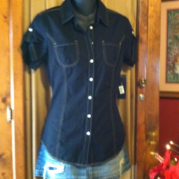 🌹🌹traded🌹🌹Nwt Tommy Hilfiger top