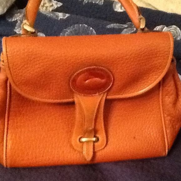 Handbag Dooney & Burke gently used