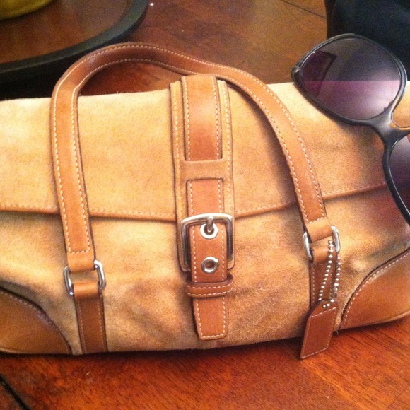 $$$SOLD$$$Camel Suede Coach Handbag n Yellow Shoes