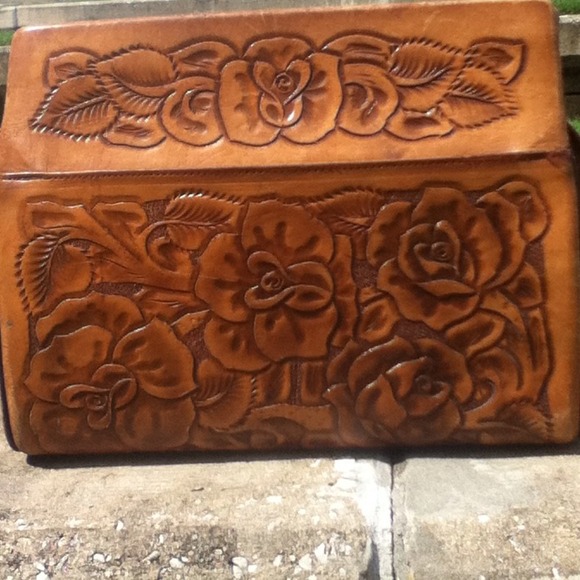 *Sold on Esty *Vintage Tooled Mexican Leather Bag - Picture 2 of 4