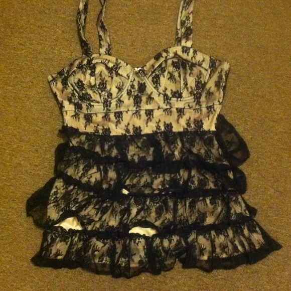 Top - Picture 1 of 2