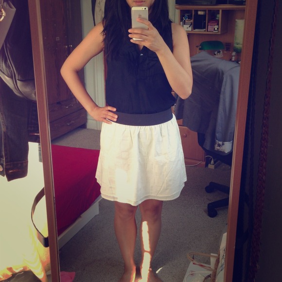 NWT Club Monaco skirt