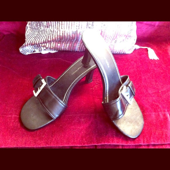 Shoes - Offers 👍👡✨💎Black sandal/shoe with glitter