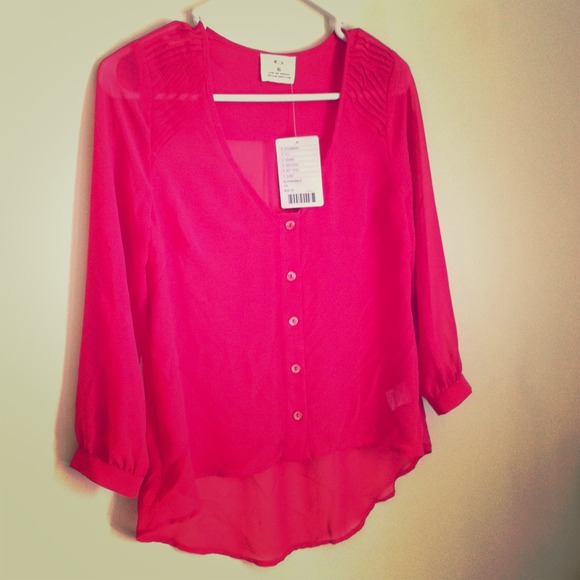 Sheer High-Low Pins And Needles Blouse - Picture 1 of 4