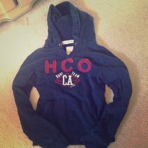 navy blue Hollister sweatshirt☺ -for @shelbyeagle