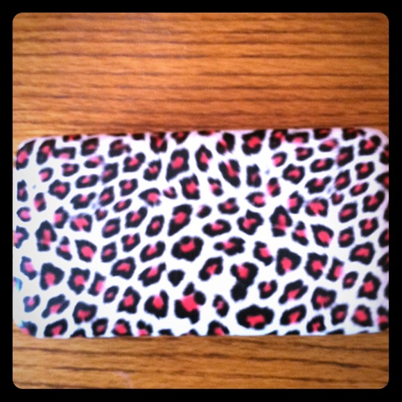 🌺SOLD!🌺Brand new Hot pink leopard wallet