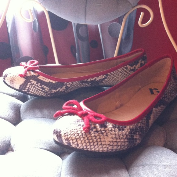Snake print flats with red trim