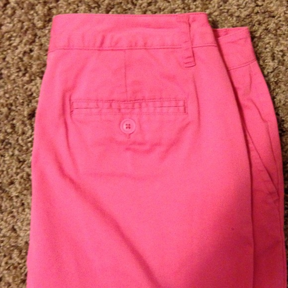 SOLD!!   St. John's Bay Pink Capris - Picture 2 of 4