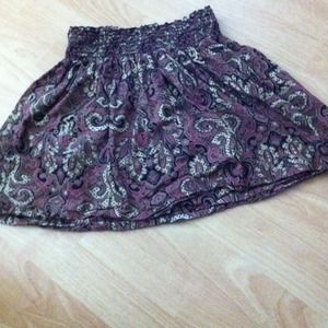 Vintage print synced at the waist skirt