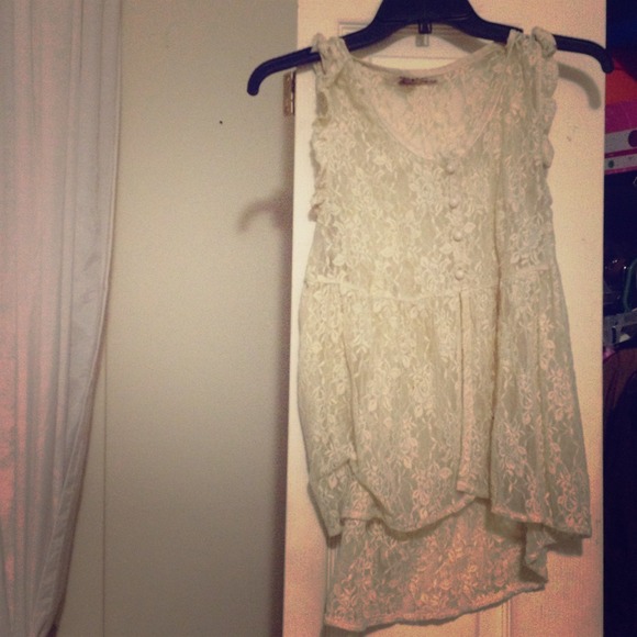 Off whit see through dressy shirt