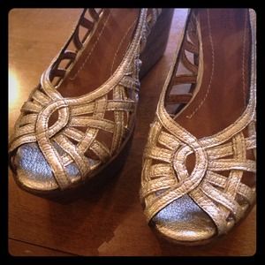 Nicole Gold Wedges
