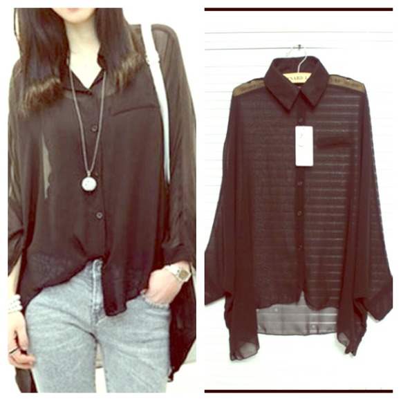 ❤Black Batwing Chiffon Top❤