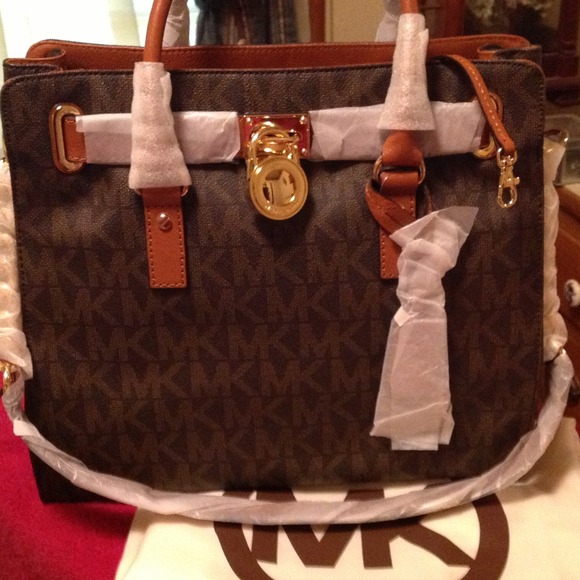 AUTHENTIC MICHAEL KORS HANDBAG - Picture 3 of 3