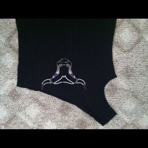 Bebe cute one arm shirt