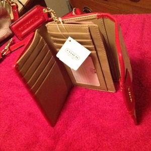 SOLD ✔✔✔✔✔