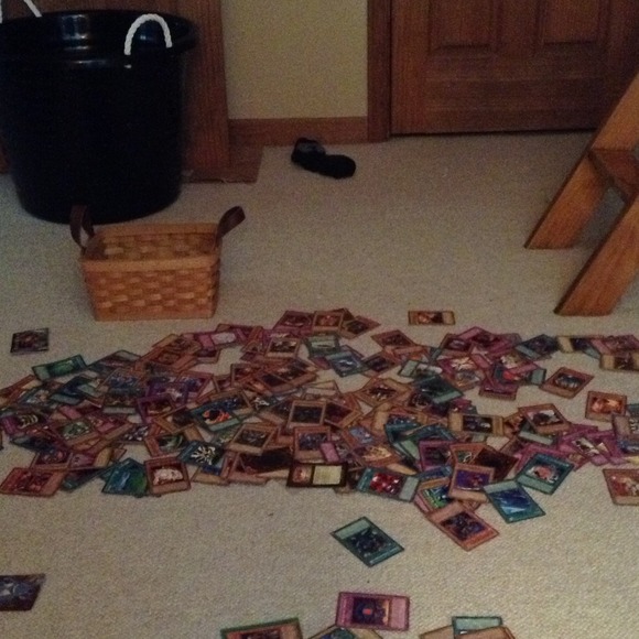 Hundreds of yu gi oh cards