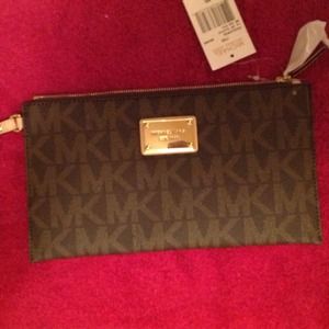 Aut. MICHAEL KORES WRISTLET