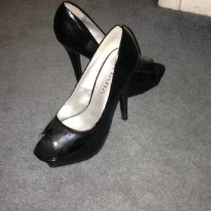 Black open toes heels
