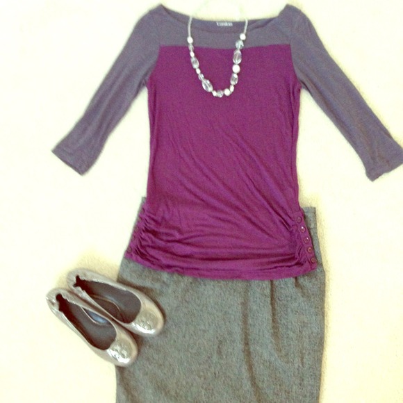 Caslon Tops - NWOT 3/4 length color block top with ruched sides