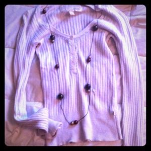 Light weight sweater Hollister size M.