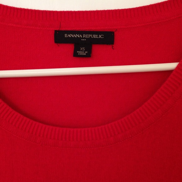 Banana Republic red sweater - Picture 2 of 2