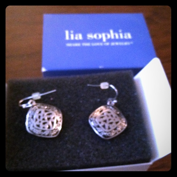 Lia Sophia Earrings