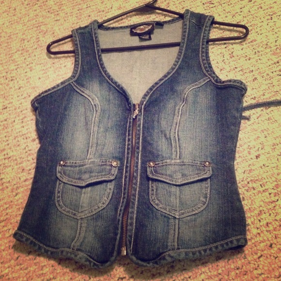 Harley jean vest - NEEDS TO GO