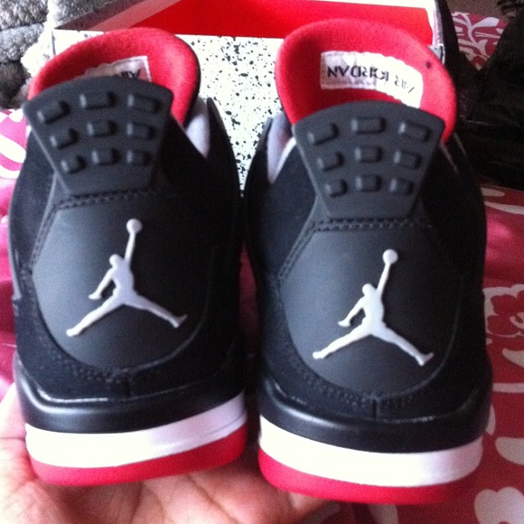 More Pictures Of Jordan's - Picture 4 of 4
