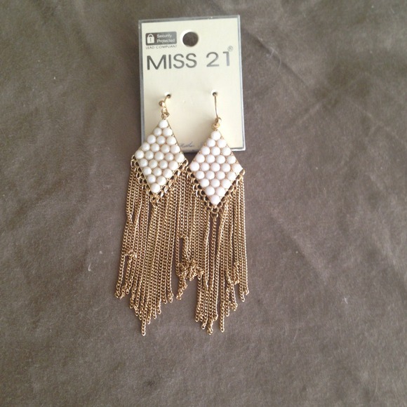 Statement earrings NWT