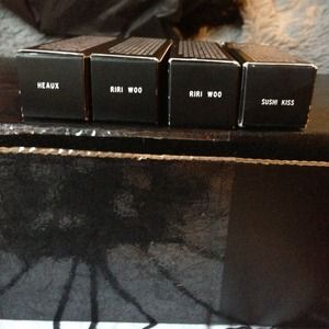 Riri woo , Heaux , sushi kiss