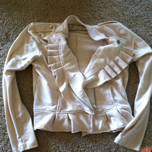Off white ruffled jacket