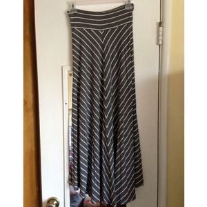 Laila Jayde Striped Maxi Skirt