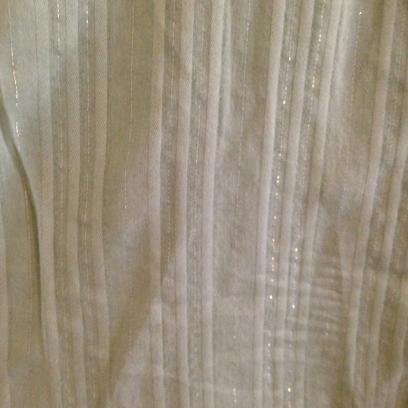 Tops - Picture 4 of 4