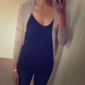 ❌Sold❌Oatmeal colored lightweight cardigan