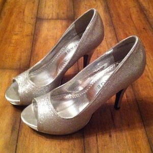 Glitter Rampage Heels