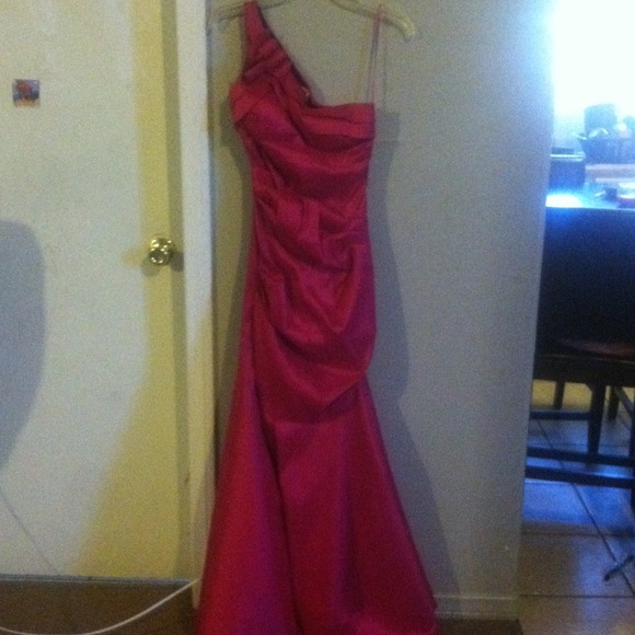 Night dress - Picture 1 of 2