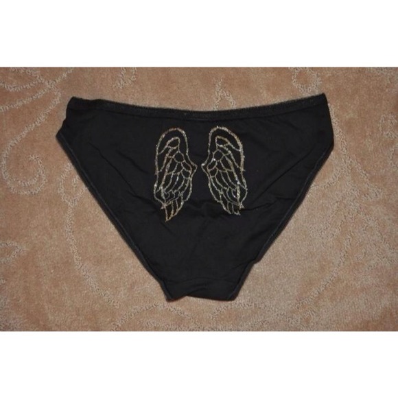 🔴SOLD🔴Victoria's Secret wing black underwear