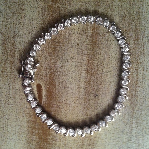 (Fake) diamond bracelet - Picture 1 of 1