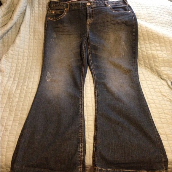 Maurice's "Briana" jeans