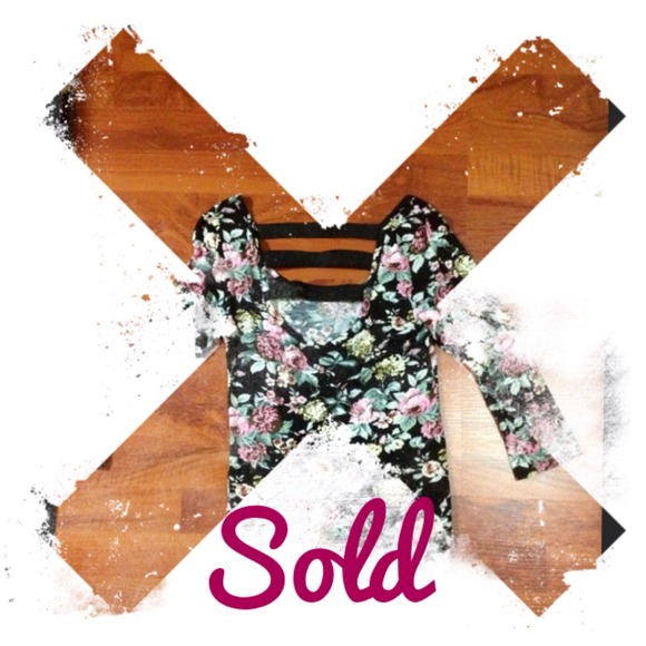 ✋HOLD✋Floral dress/top