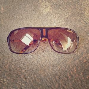 Carrera sunnies!