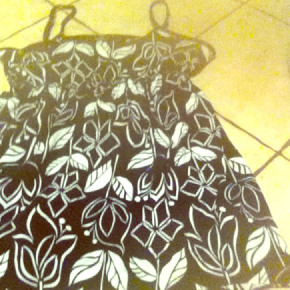 A black and white flowered print