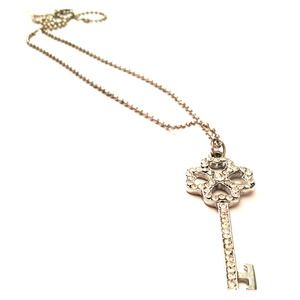 Jewel-studded Clover Necklace