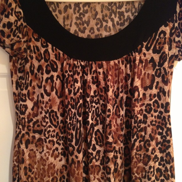 🔷🔷Candy Rain Top🔷🔷REDUCED - Picture 3 of 3