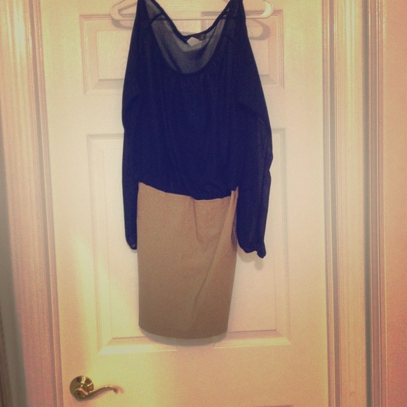 Long sleeve blouse dress.