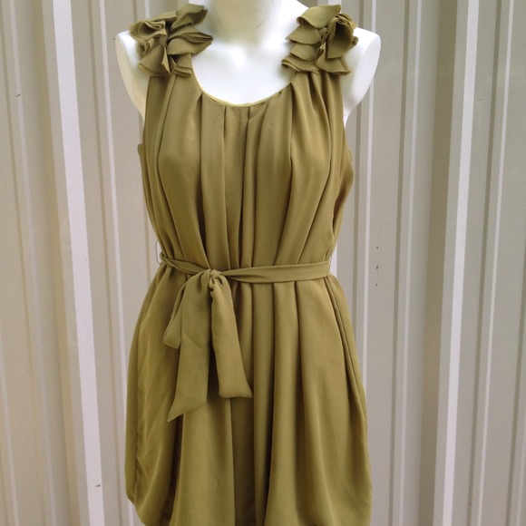 💜SOLD💜Olive Green Dress with Ruffles and Tie - Picture 2 of 3