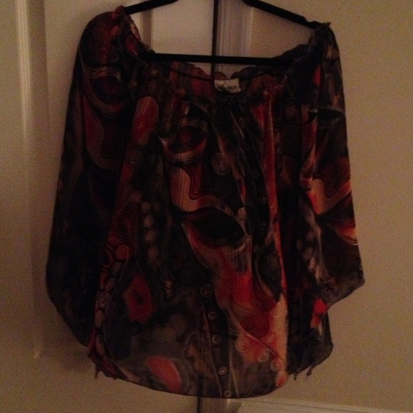 Sheer print loose sleeve top size L fits loose