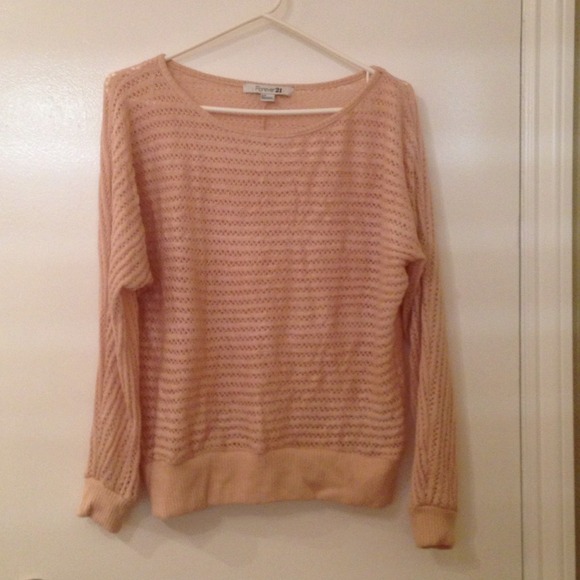 ❌SOLD in bundle ❌ Pink pullover !!!
